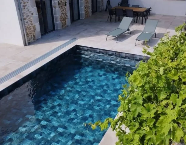 piscine blockto pool mini piscine 6 4 x 3 4m pierre bali brown basalt